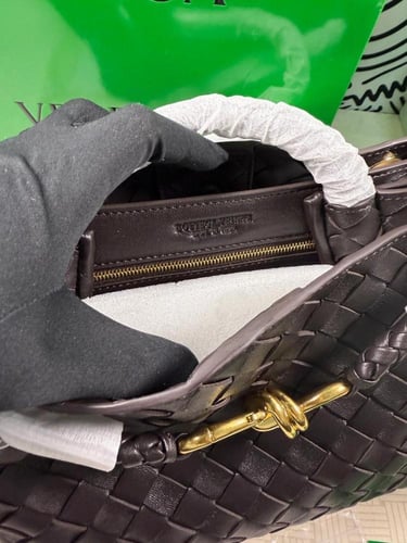 أنديامو سمول من بوتيغا جلد خروف طبيعي أصلي