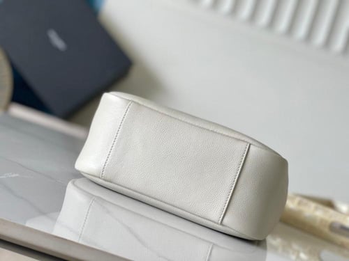 سان لوران - باكيت "لو 37"