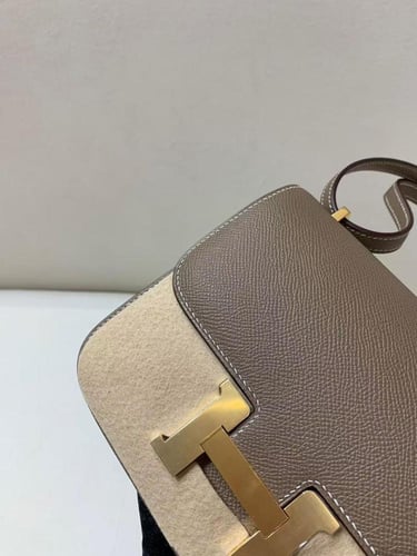 ايرميز كونستانس