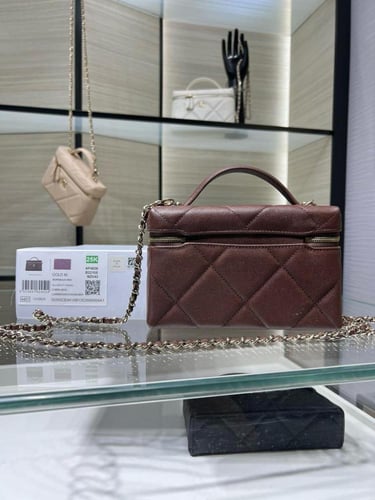 شانيل - فانيتي