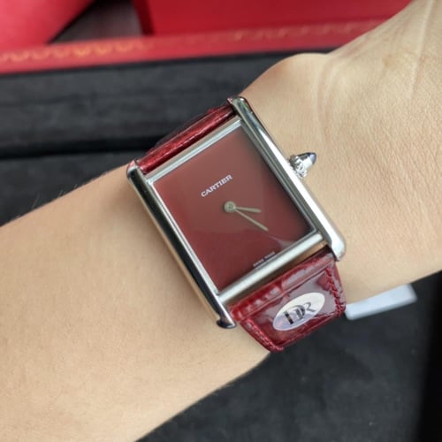 ساعة كارتير جلد تمساح (تتوقر بثلاث الوان)