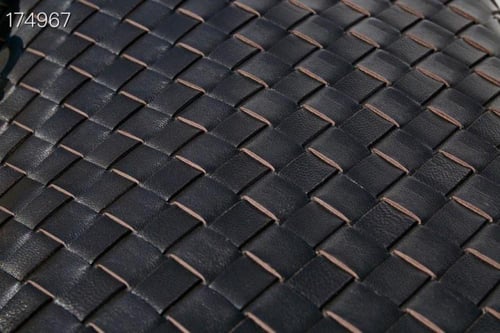 أنديامو ميديم من بوتيغا جلد خروف طبيعي أصلي