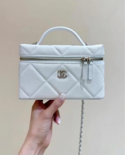 شانيل - فانيتي