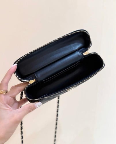 شانيل - فانيتي