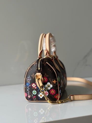 شنطة لويس فيتون