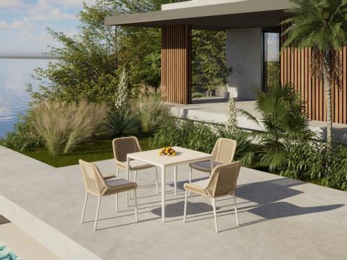 BLOOM DINING CHAIR