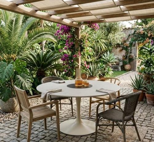 VERONA OUTDOOR DINING TABLE ROUND M