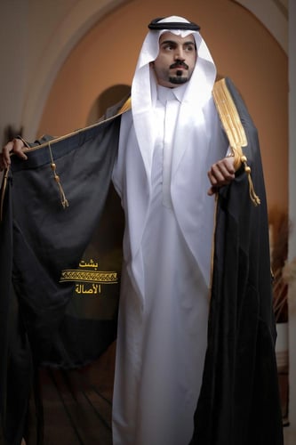 بشت رؤيه الرمادي دقه ملكي