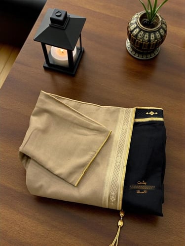 فروه وجهين كشميري دقه بشت اسود مع بيج