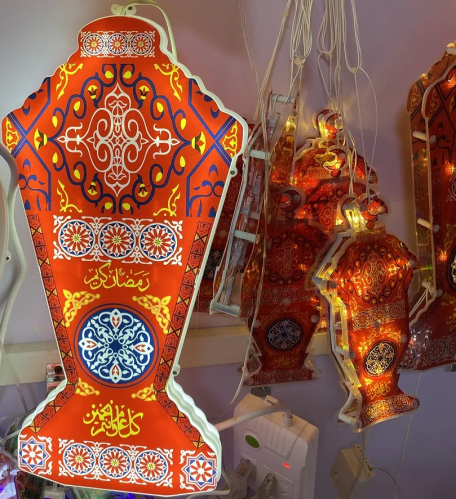 فانوس رمضاني مضئ