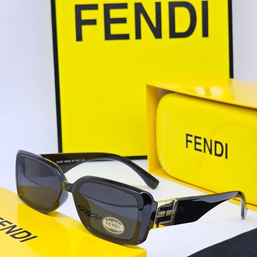 نظارة FENDI