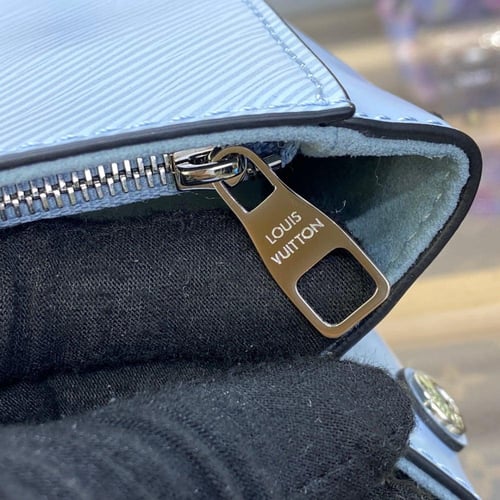 حقيبة لويس فيتون أزرق سماوي سوبر ماستر كوالتي