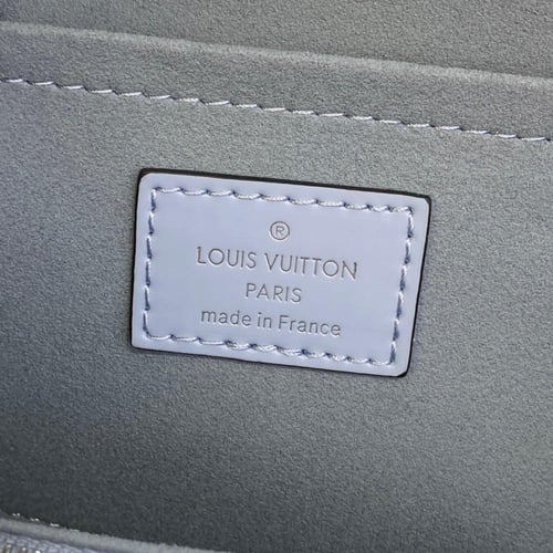 حقيبة لويس فيتون أزرق سماوي سوبر ماستر كوالتي