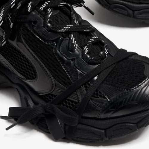 بلنسيغا اسود ساده