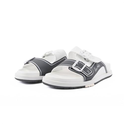 صندل لوي ڤيتون ابيض رمادي ماستر من LV