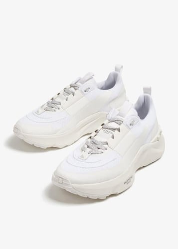 فالنتينو غارافاني سنيكرز ترو اكت Valentino Garavan...