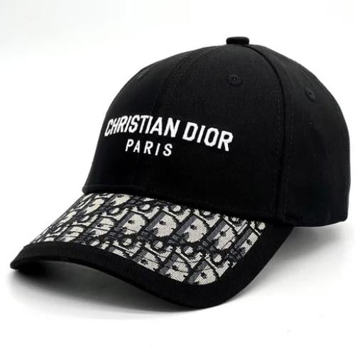 كاب dior ماستر اسود وأبيض