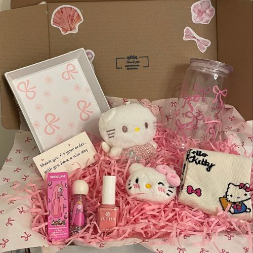 بينك بوكس مع هلوكيتي