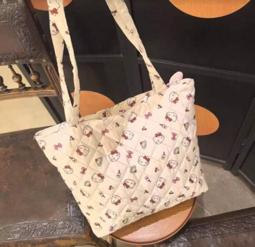 توت باق هيلوكيتي