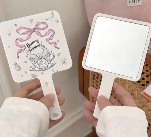 مرايه صغيره