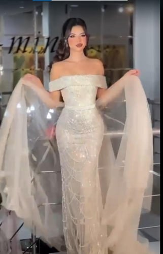 فستان سهره تطريز مع التل الناعم مكس توب