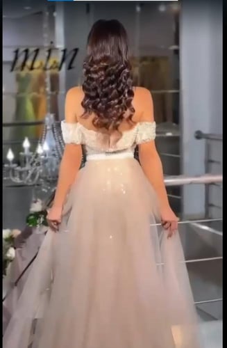 فستان سهره تطريز مع التل الناعم مكس توب