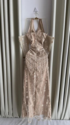 فستان تل وحرز