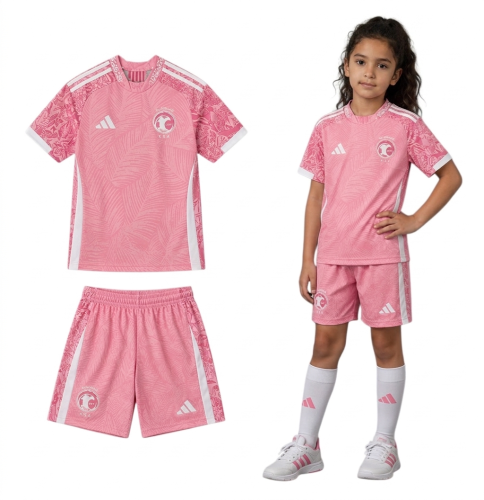 The national team set in pink color in all sizes