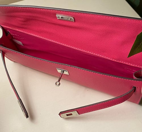 كلتش باق | hot pink