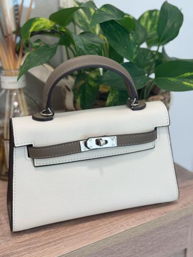سمول هاندباق مقاس 22 white & khaki