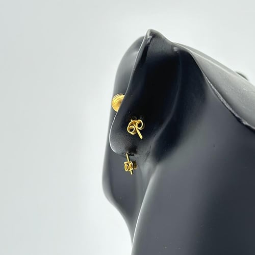 حلق ذهب على شكل وردة ( 1.7 جرام - عيار 21 - EA0066...