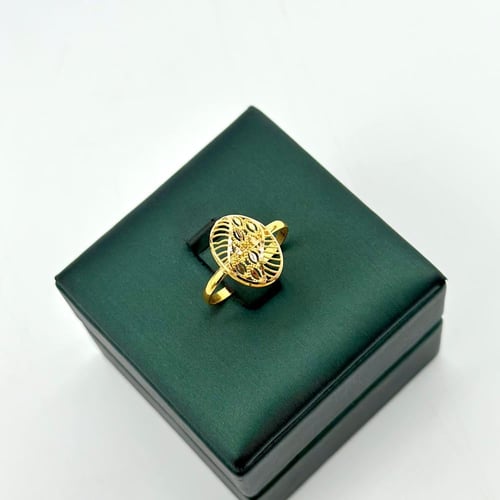 طقم ذهب على شكل بيضاوي ( 12.9 جرام - عيار 21 - SE0...