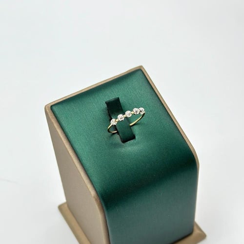 طقم تشوكر بتصميم فراشه ( 4.4 جرام- عيار 18 - SE004...