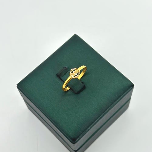 طقم ذهب على شكل دائري كلاسيكي ( 9.4 جرام - عيار 21...