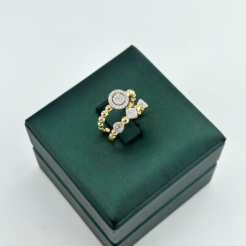 خاتم تصميم الماس مطعّم بقصات الباقييت ( 2.4 جرام -...