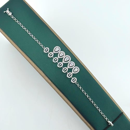 طقم ذهب ابيض طوق الدمعات بتصميم الماس (34.3 جرام-ع...