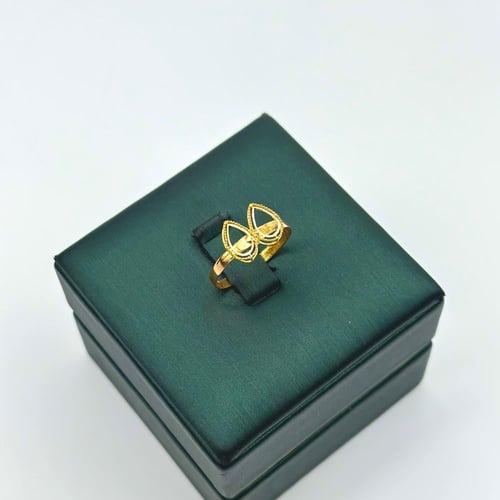 نصف طقم كلاسيك ( 5.4 جرام - عيار21 - HSE0134 )