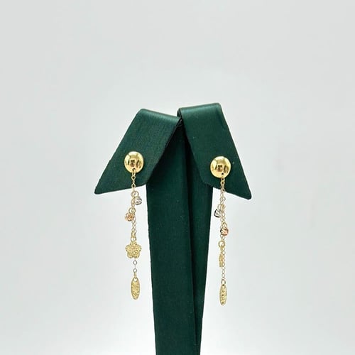 طقم تشوكر مميز بشكل الورود ( 3.7 جرام - عيار 18 -...