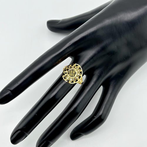 خاتم دائري بتصميم مميز ( 1.5 جرام - عيار 21 - RI04...