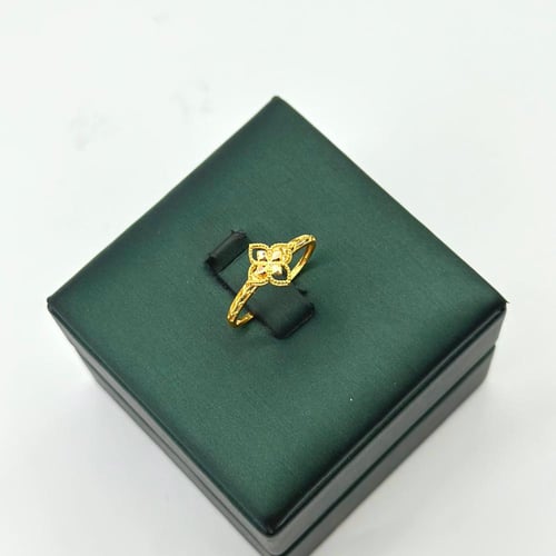 طقم ذهب على شكل وردة دورين ( 11.1 جرام - عيار 21 -...