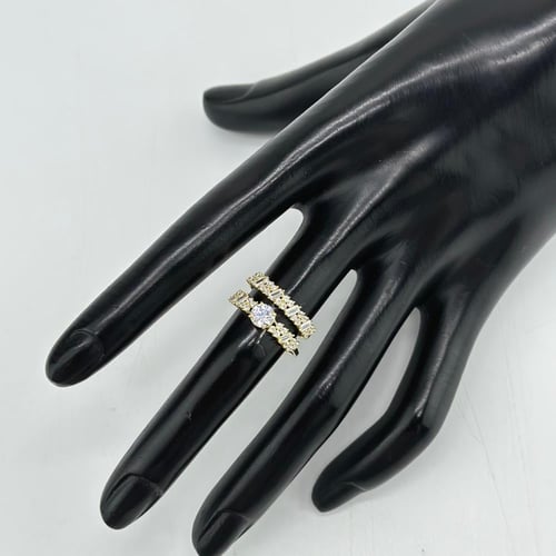 خاتم توينز ذهب تصميم الماس ( 2.5 جرام - عيار 18 -...