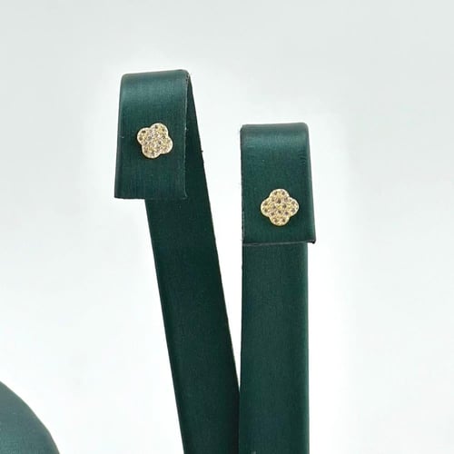 طقم اطفال - وردة بتصميم الماس ( 1.7 جرام - عيار 18...