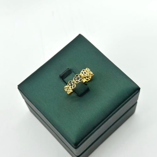 طقم ذهب طوق على شكل ورود ( 9.8 جرام - عيار 21 - SE...