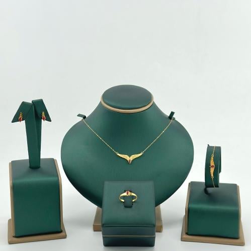 طقم ذهب جناح الصقر ( 3.4 جرام - عيار 21 -SE00733)