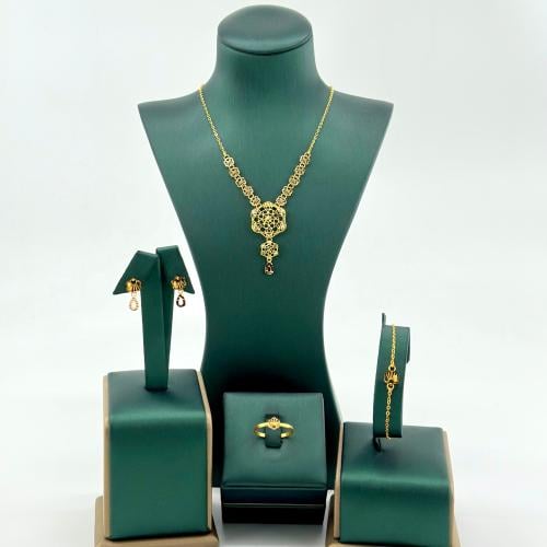 طقم ذهب على شكل دائري ( 10.4 جرام - عيار 21 - SE00...