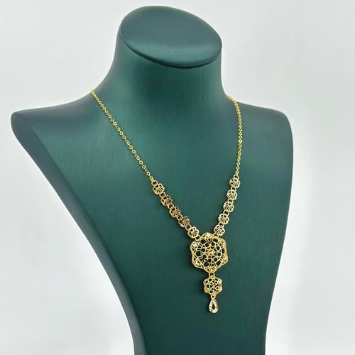 طقم ذهب على شكل دائري ( 10.4 جرام - عيار 21 - SE00...