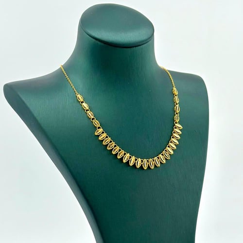 طقم ذهب طوق ناعم على شكل معينات ( 10.9 جرام - عيار...