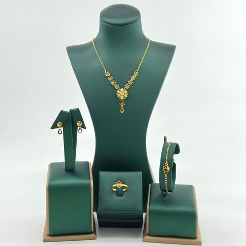 طقم ذهب على شكل ورود ( 10.1 جرام - عيار 21 - SE001...