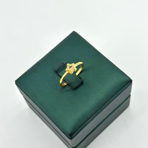 طقم ذهب ناعم بتصميم أنيق ( 9.1 جرام - عيار 21 - SE...