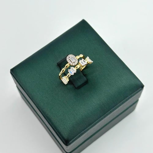 خاتم تصميم الماس مطعّم بقصات الباقييت (2.4 جرام -...